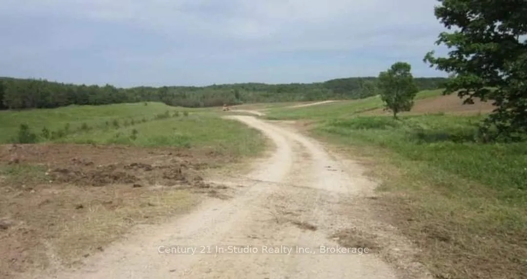 Photo 5 of 395594 Concession Road 2, Chatsworth — HOMEH
