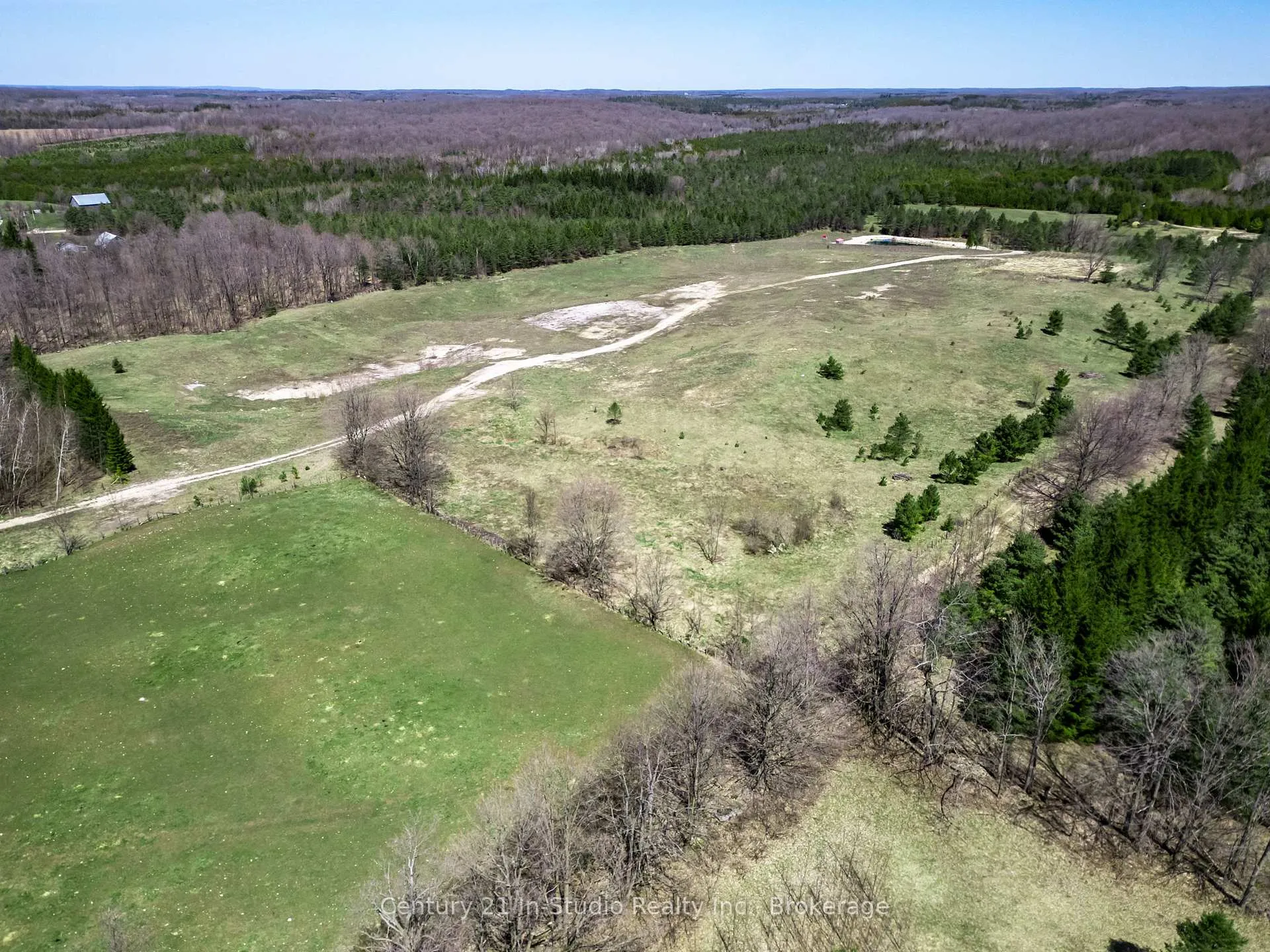 Photo 12 of 395594 Concession Road 2, Chatsworth — HOMEH