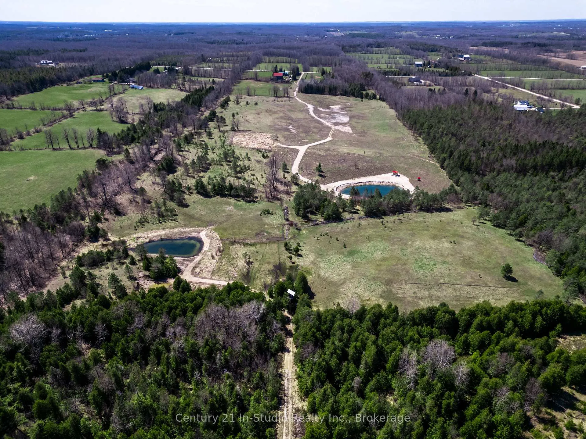 Photo 23 of 395594 Concession Road 2, Chatsworth — HOMEH