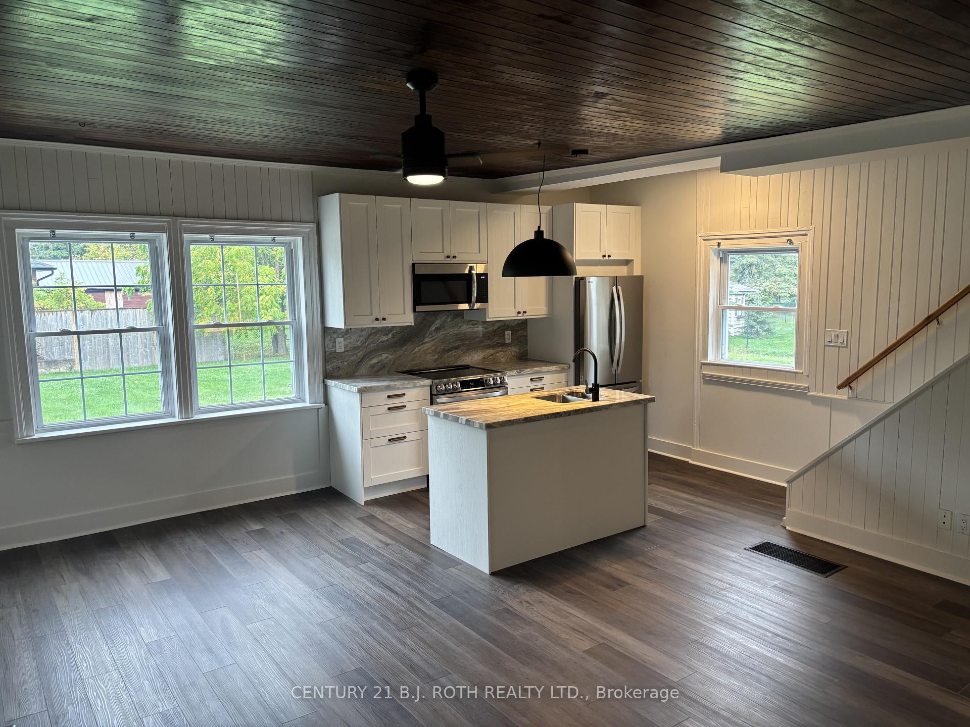 Photo 5 of 287 Barrie Street, Essa, Thornton — HOMEH