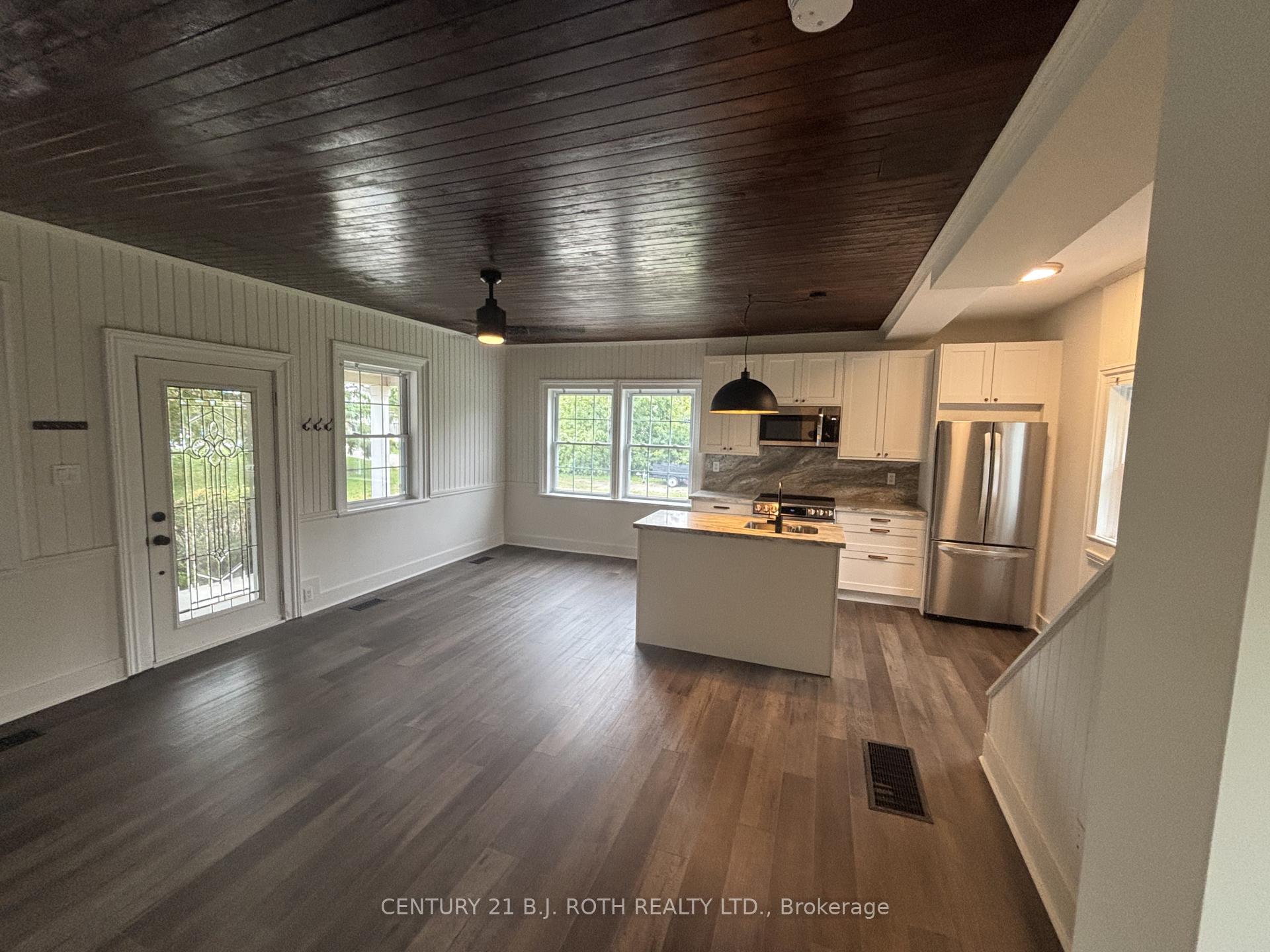 Photo 11 of 287 Barrie Street, Essa, Thornton — HOMEH