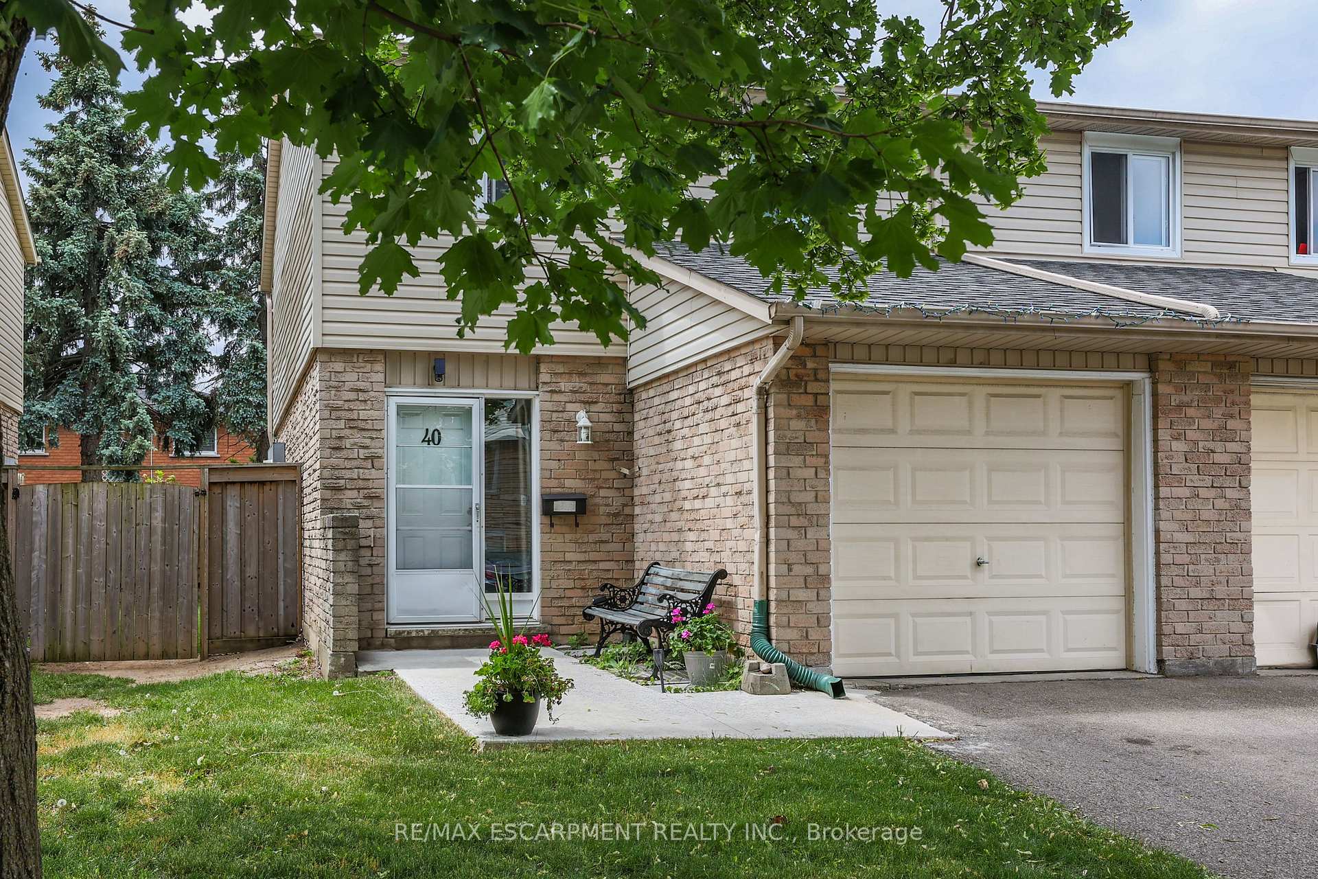 Photo 18 of Unit 40, 262 Kenora Avenue, Hamilton, Kentley — HOMEH
