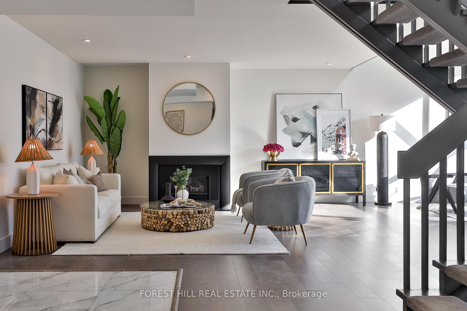 Photo 3 of Unit 603, 18A Hazelton Avenue, Toronto, The Annex — HOMEH