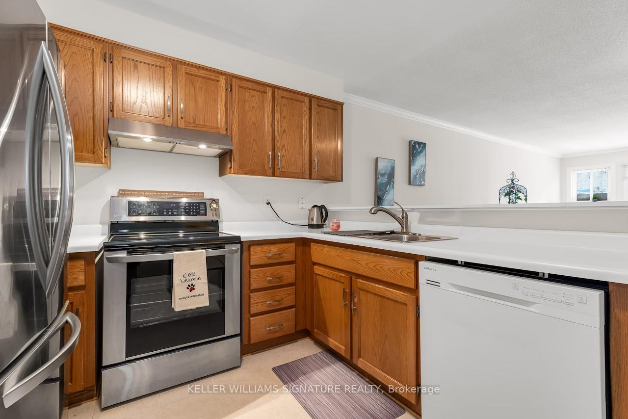 Photo 7 of Unit 4, 165 Main Street E, Grimsby, Grimsby East — HOMEH