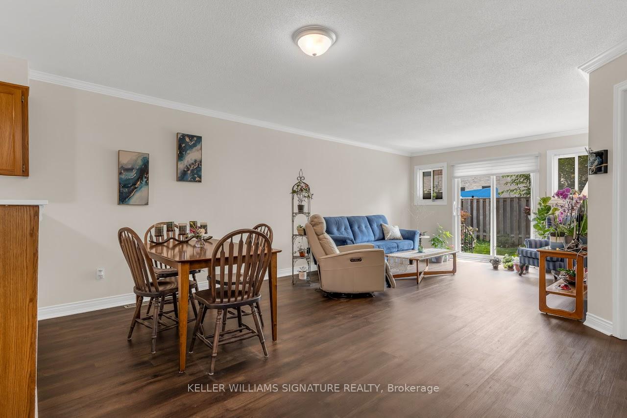 Photo 10 of Unit 4, 165 Main Street E, Grimsby, Grimsby East — HOMEH