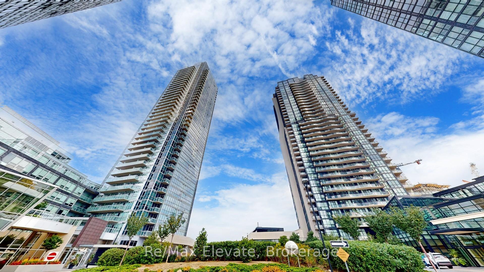 Front of Unit 1307, 2900 Highway 7 Road