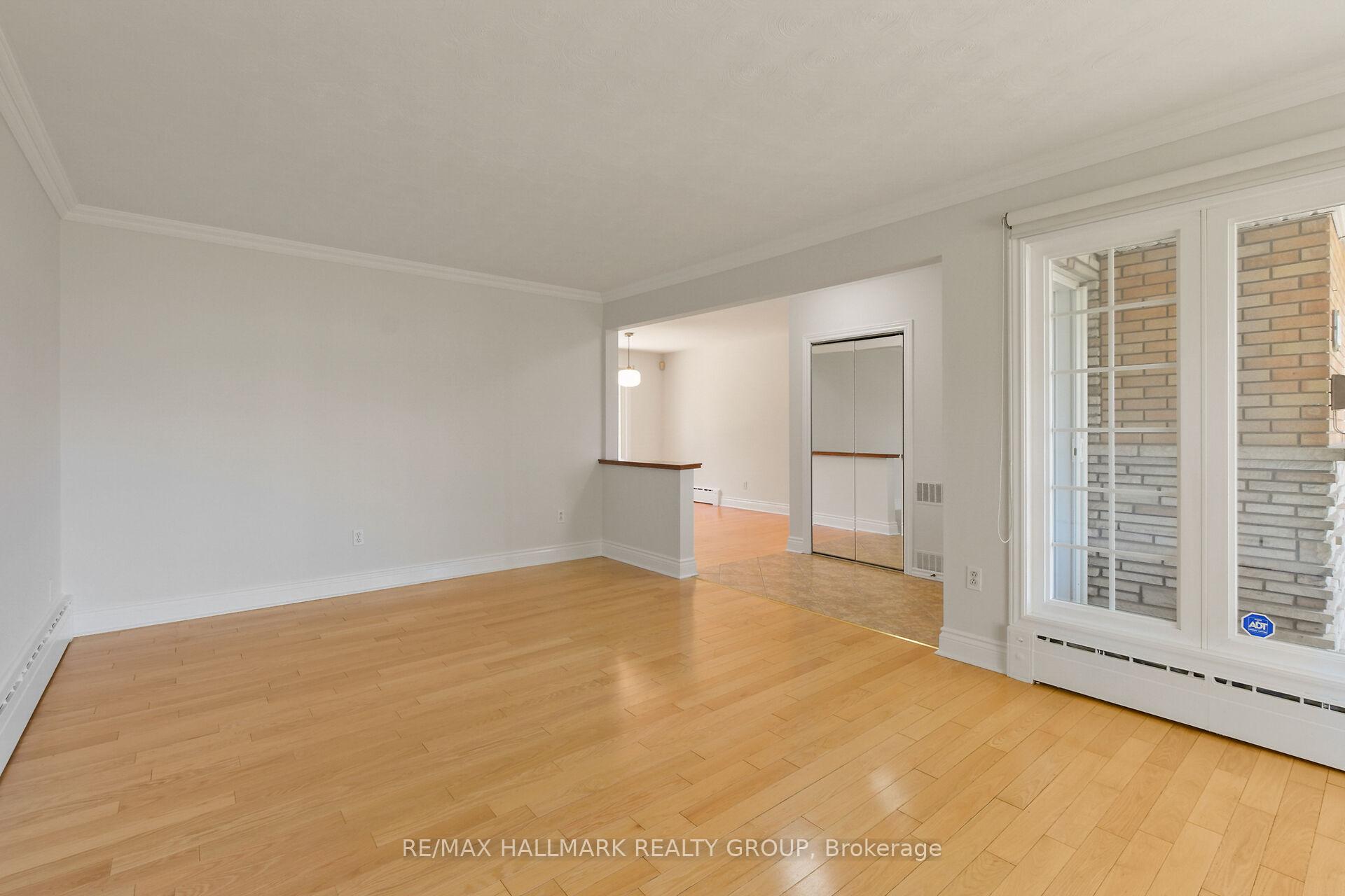 Photo 9 of 1399 Aurele Street, Ottawa, Pineview — HOMEH