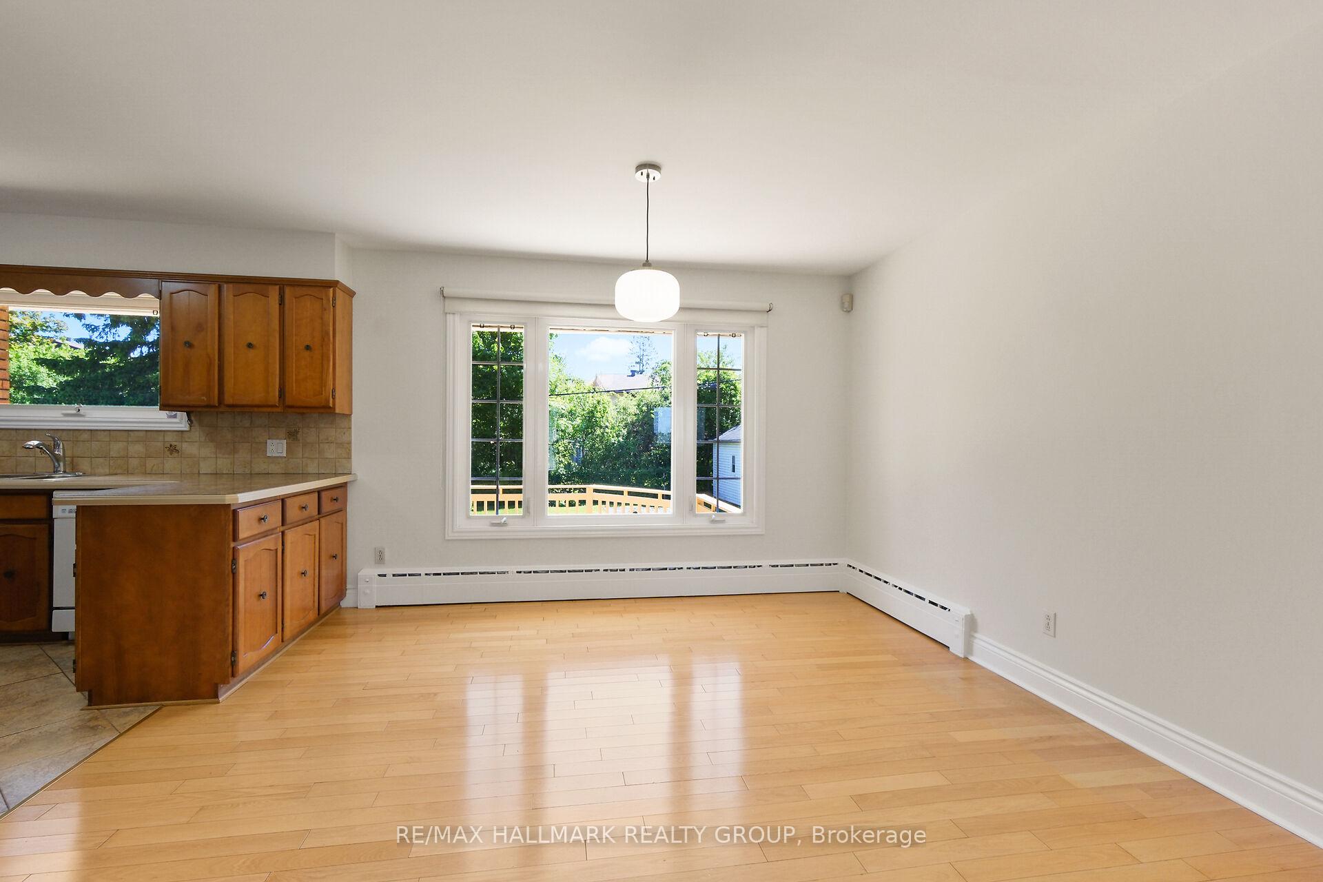 Photo 10 of 1399 Aurele Street, Ottawa, Pineview — HOMEH