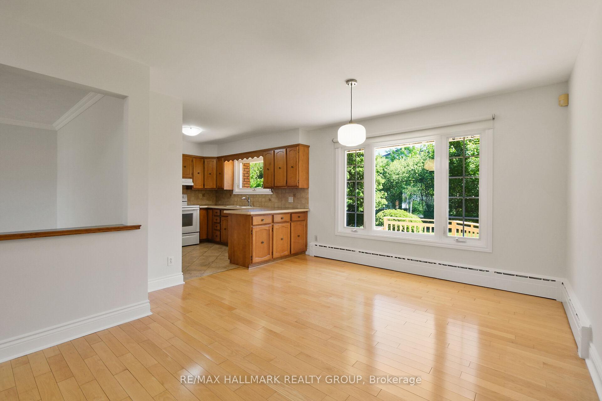 Photo 13 of 1399 Aurele Street, Ottawa, Pineview — HOMEH