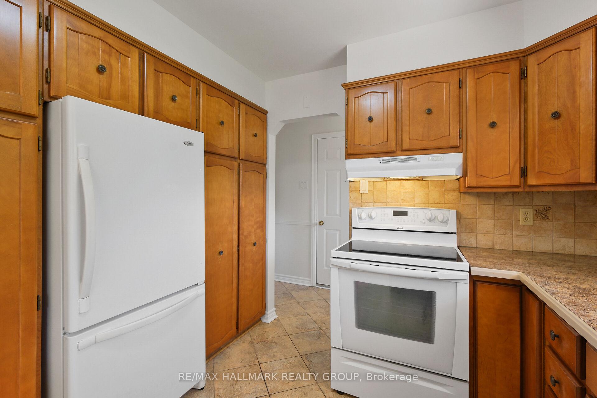 Photo 17 of 1399 Aurele Street, Ottawa, Pineview — HOMEH