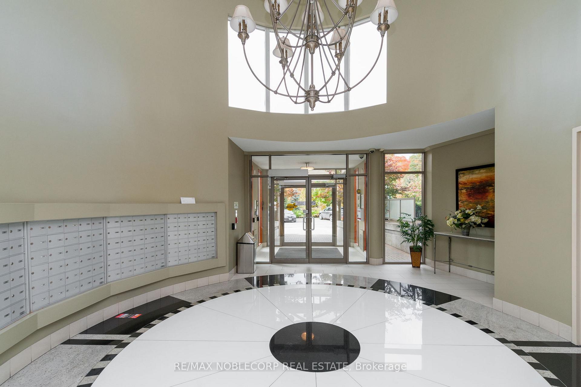 Photo 5 of Unit 421, 8201 Islington Avenue, Vaughan, Islington Woods — HOMEH