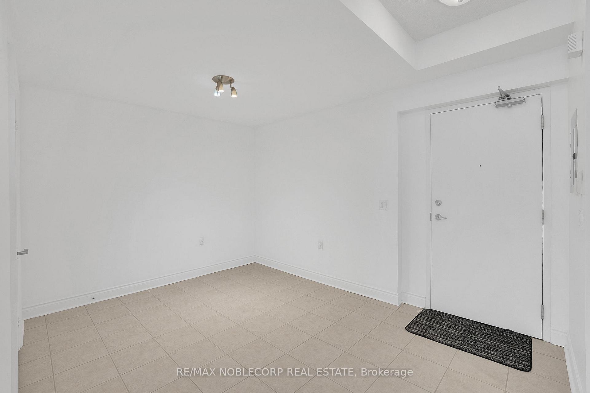 Photo 7 of Unit 421, 8201 Islington Avenue, Vaughan, Islington Woods — HOMEH