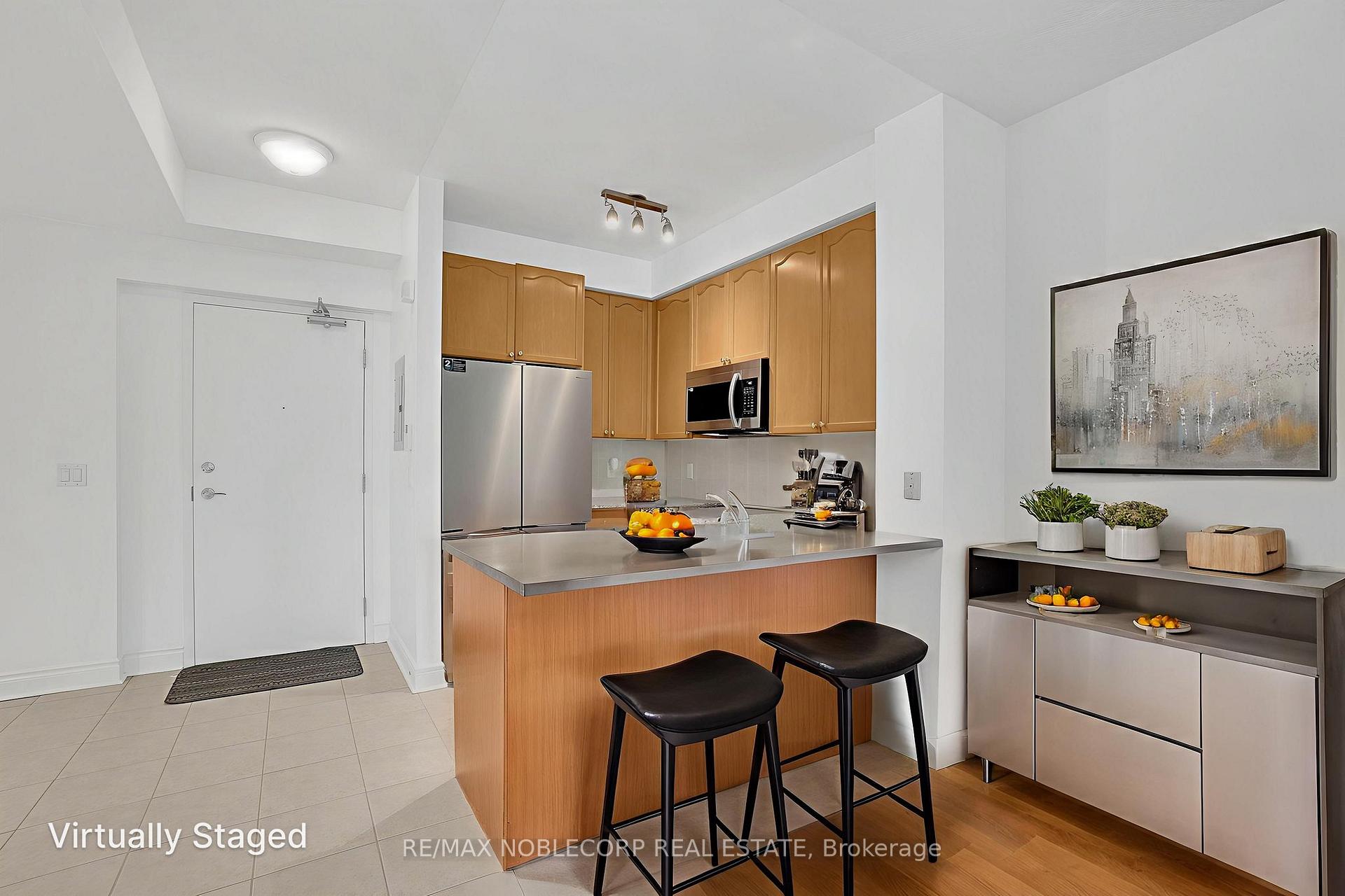 Photo 12 of Unit 421, 8201 Islington Avenue, Vaughan, Islington Woods — HOMEH