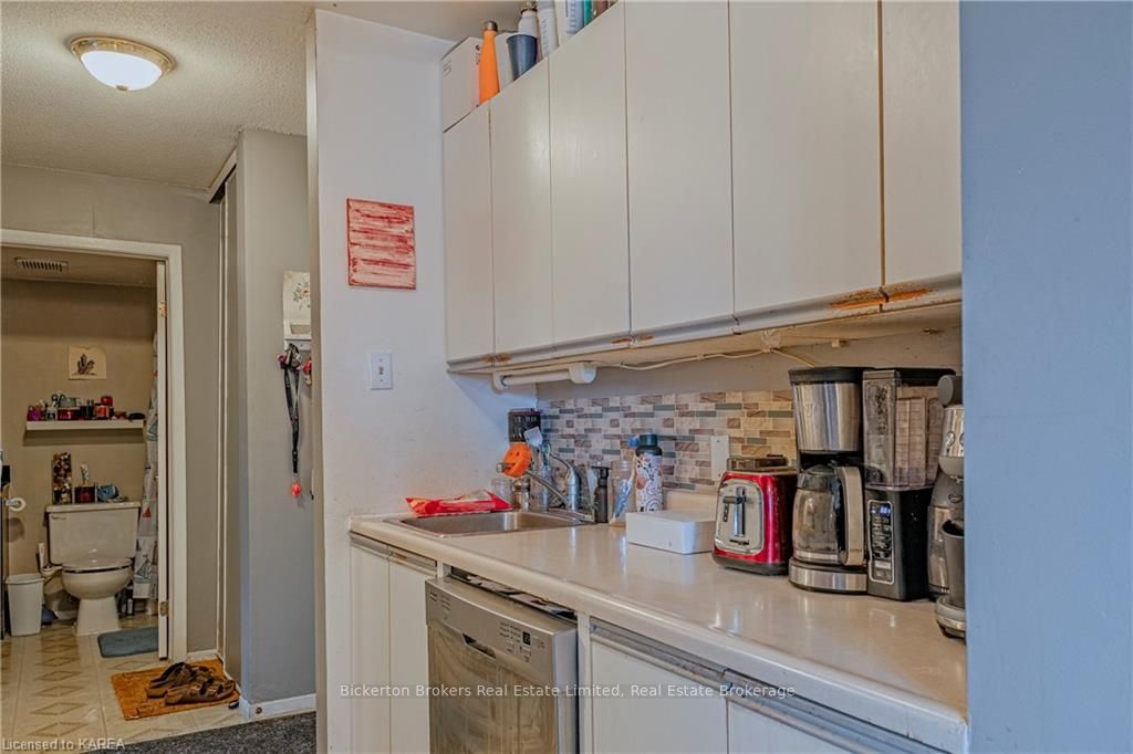 Photo 4 of Unit 104, 550 Talbot Place, Gananoque — HOMEH