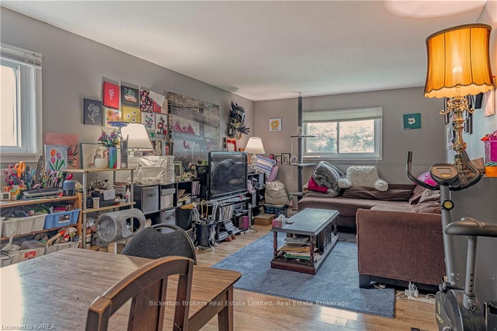 Photo 5 of Unit 104, 550 Talbot Place, Gananoque — HOMEH