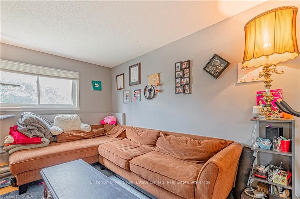 Photo 7 of Unit 104, 550 Talbot Place, Gananoque — HOMEH