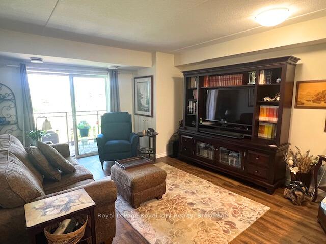 Photo 8 of Unit 309, 7 Kay Crescent, Guelph, Pineridge/Westminster Woods — HOMEH
