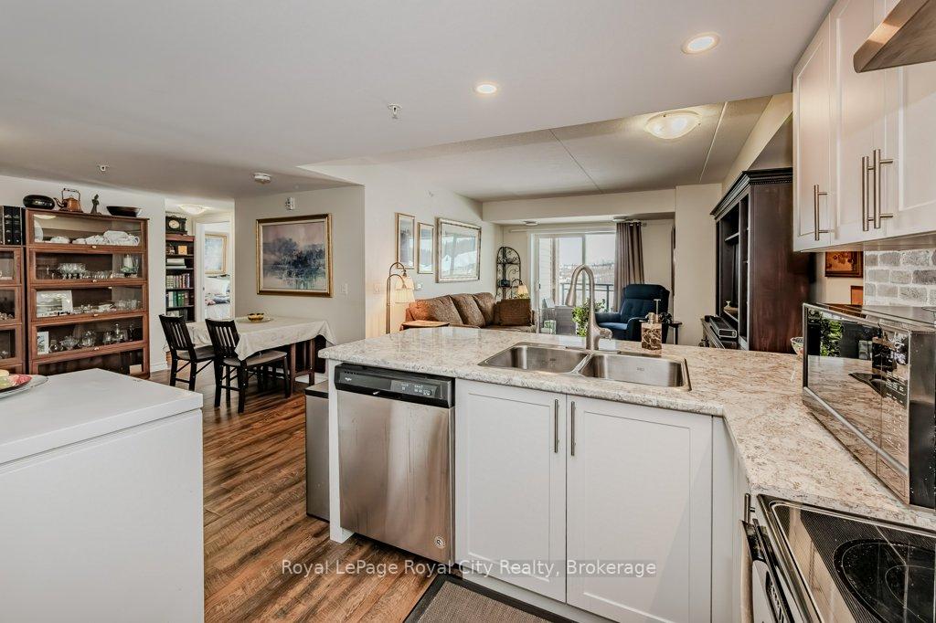 Photo 15 of Unit 309, 7 Kay Crescent, Guelph, Pineridge/Westminster Woods — HOMEH
