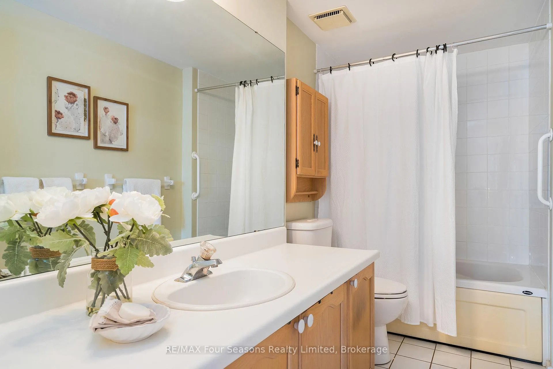 Photo 10 of Unit 25, 44 Trott Boulevard, Collingwood — HOMEH