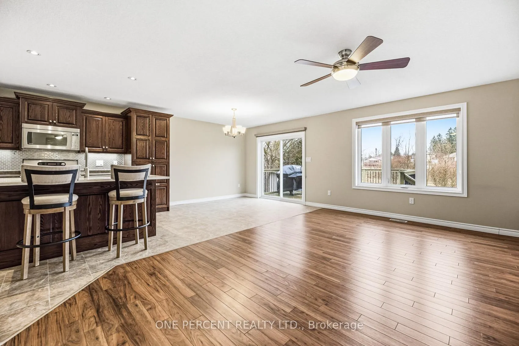 Photo 5 of 213 John Street S, Minto — HOMEH