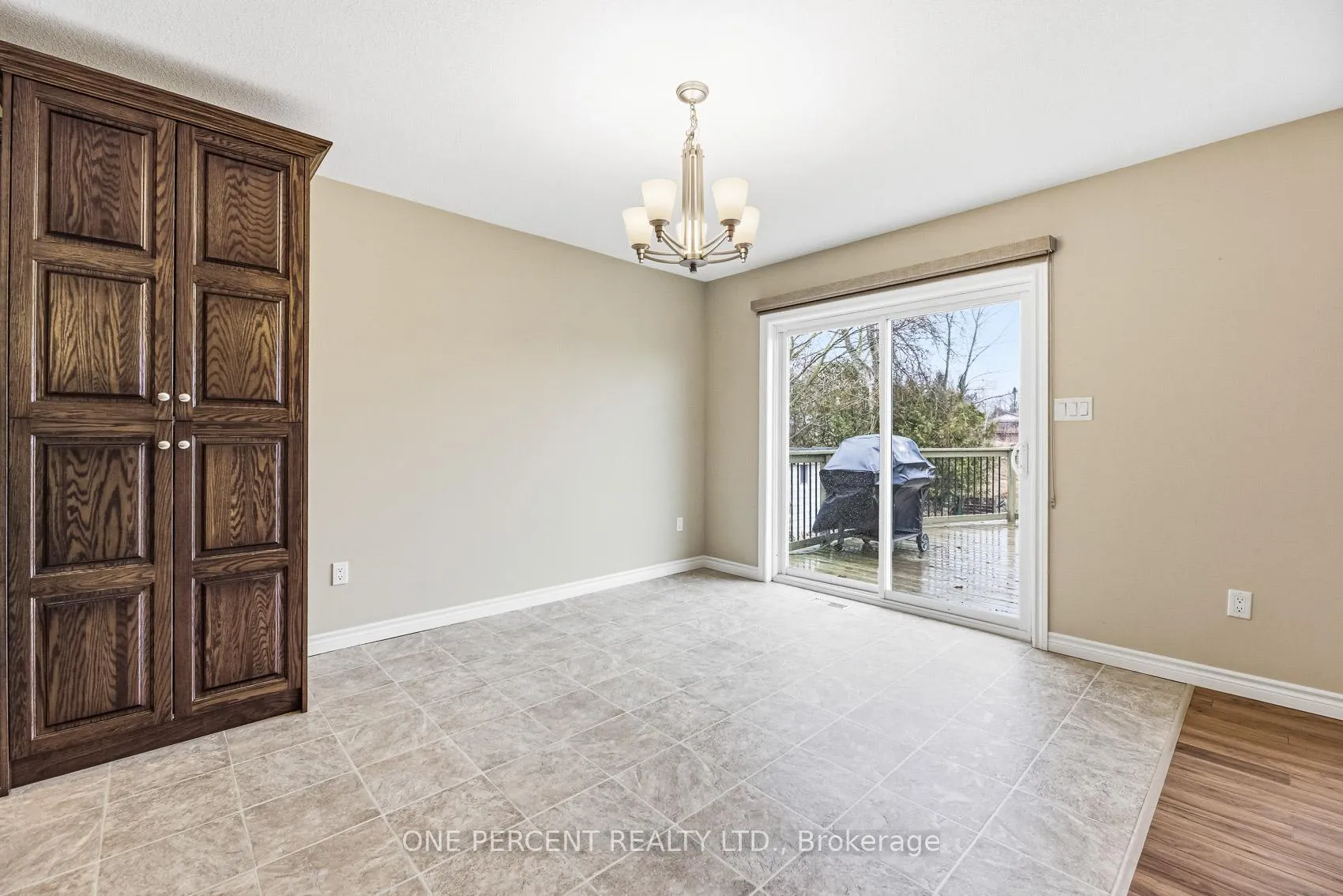 Photo 10 of 213 John Street S, Minto — HOMEH
