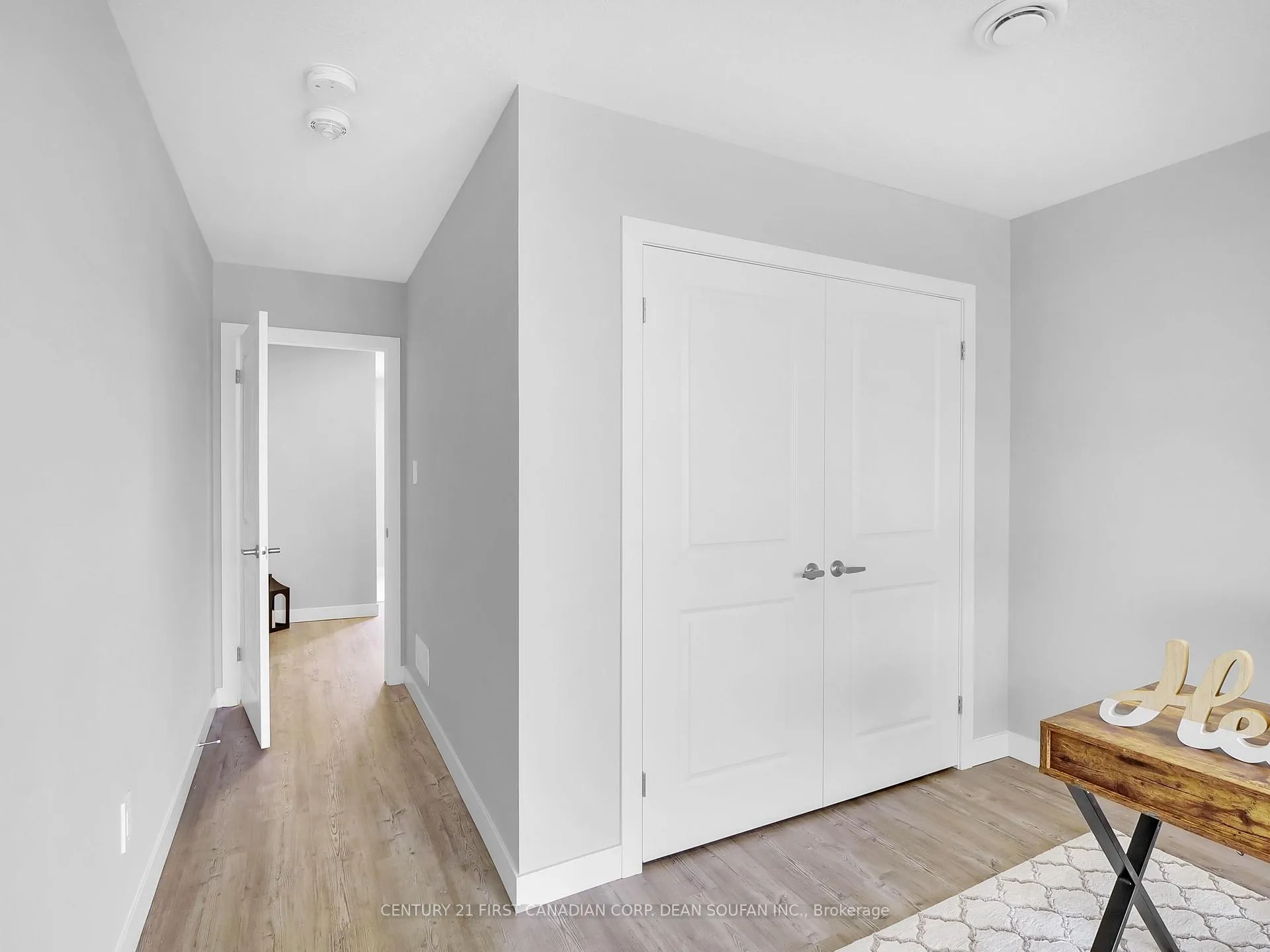 Photo 11 of Unit 6, 349 Southdale Road E, London, South W — HOMEH