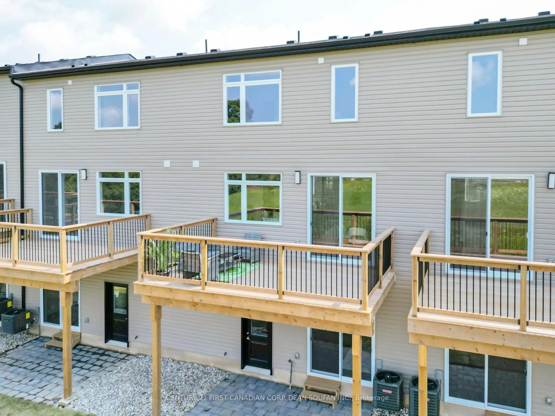 Photo 34 of Unit 6, 349 Southdale Road E, London, South W — HOMEH