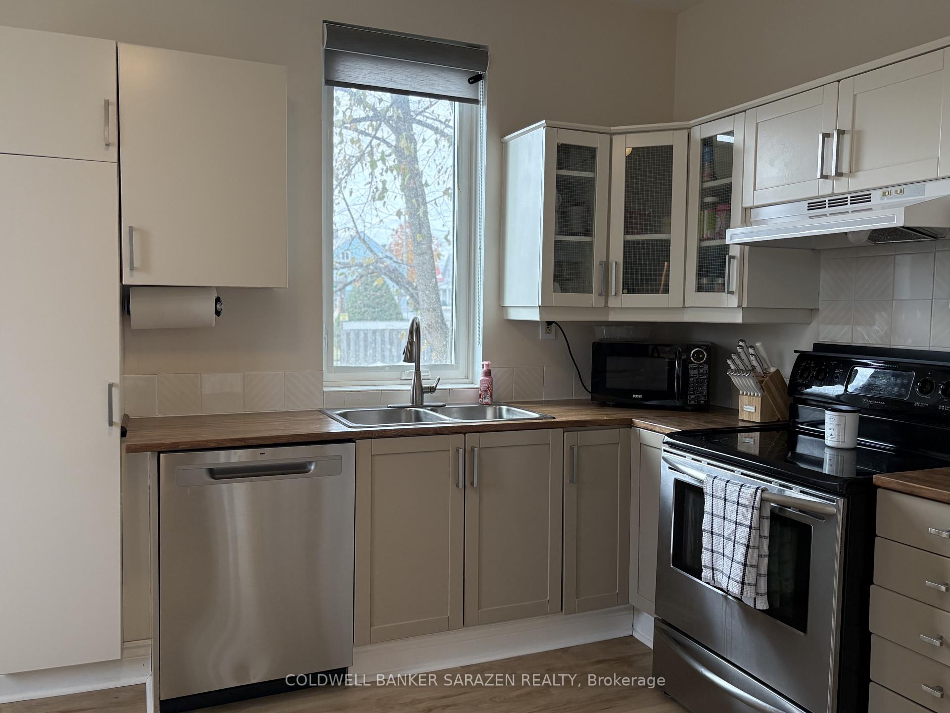 Photo 8 of 118 Tyndal Street, Ottawa, Kinburn — HOMEH