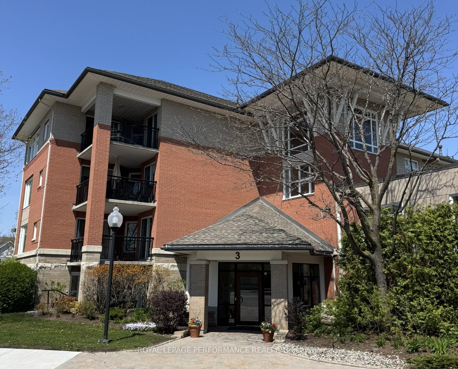 Front of Unit 106, 3 Meridian Place
