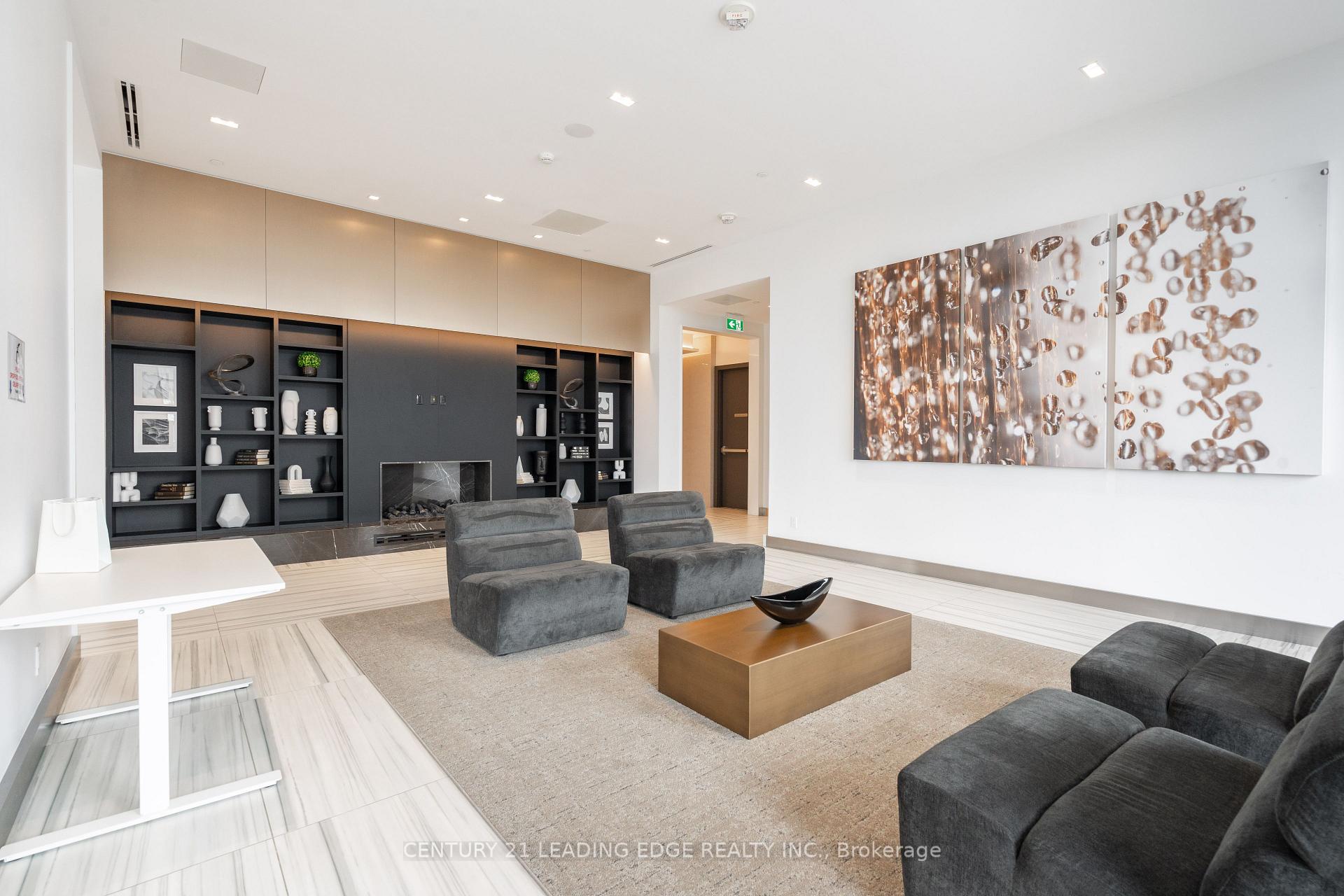 Photo 3 of Unit 1029, 38 Water Walk Drive, Markham, Unionville — HOMEH