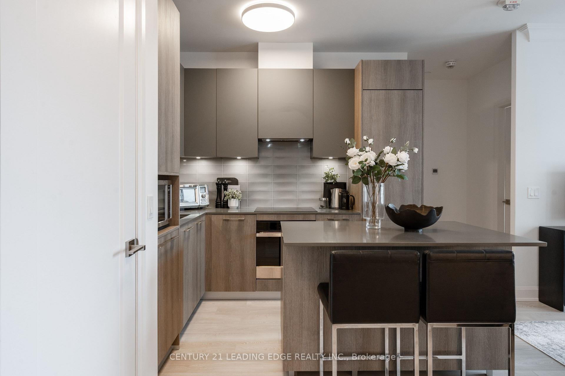 Photo 11 of Unit 1029, 38 Water Walk Drive, Markham, Unionville — HOMEH