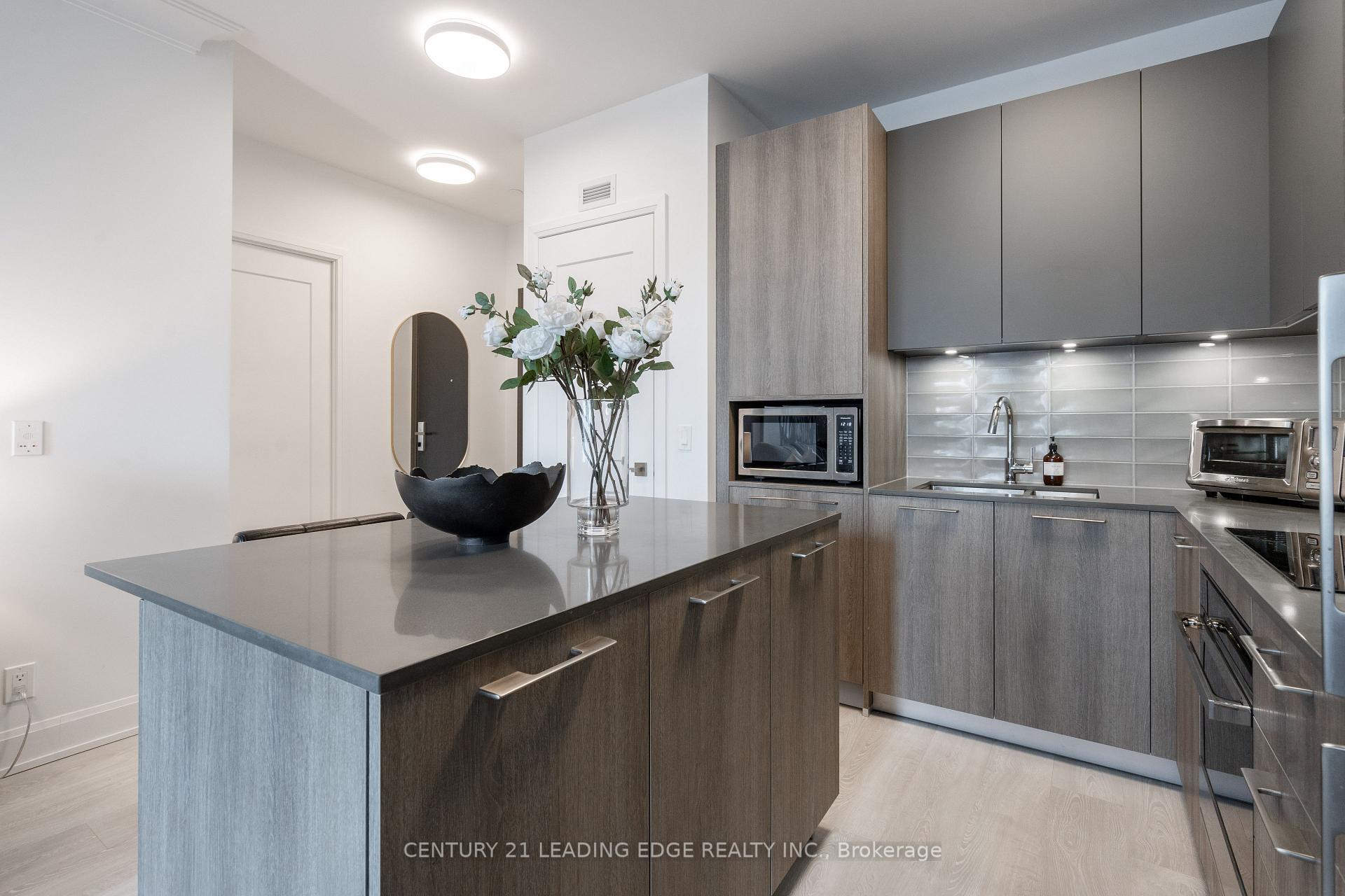 Photo 13 of Unit 1029, 38 Water Walk Drive, Markham, Unionville — HOMEH