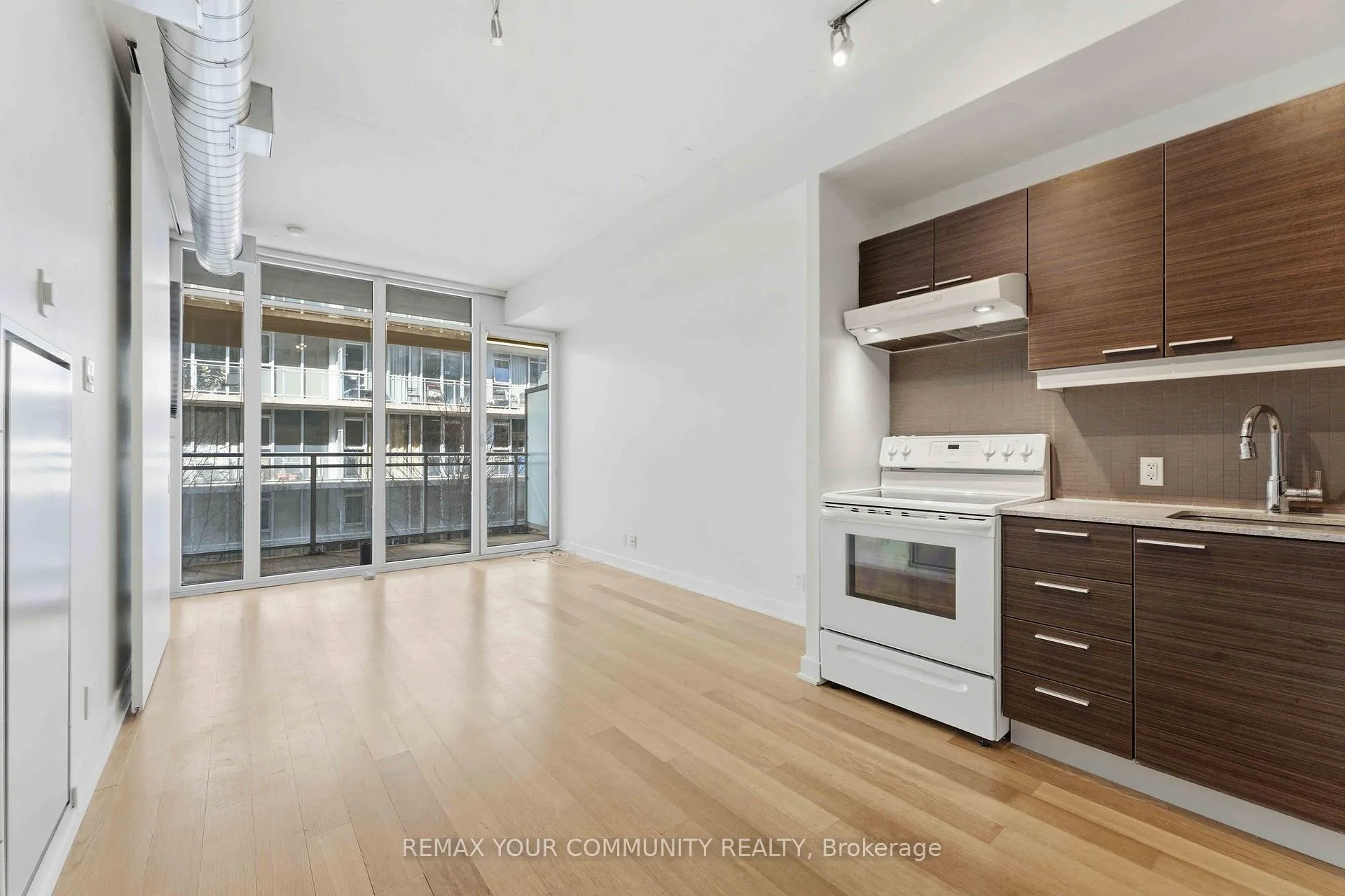 Photo 5 of Unit 431, 349 Mcleod Street, Ottawa, Ottawa Centre — HOMEH