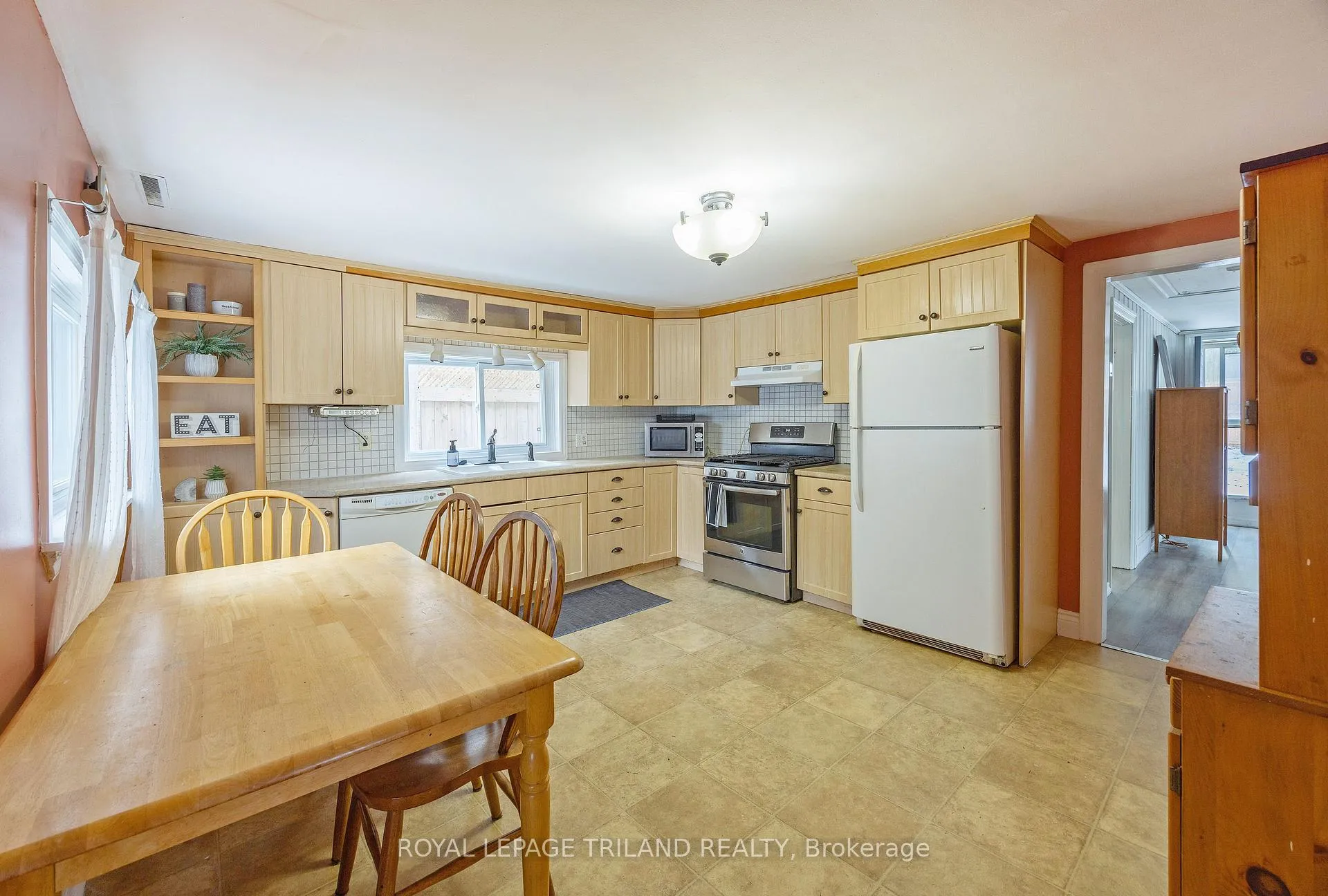 Photo 19 of 136 St George Street, Central Elgin, Lynhurst — HOMEH