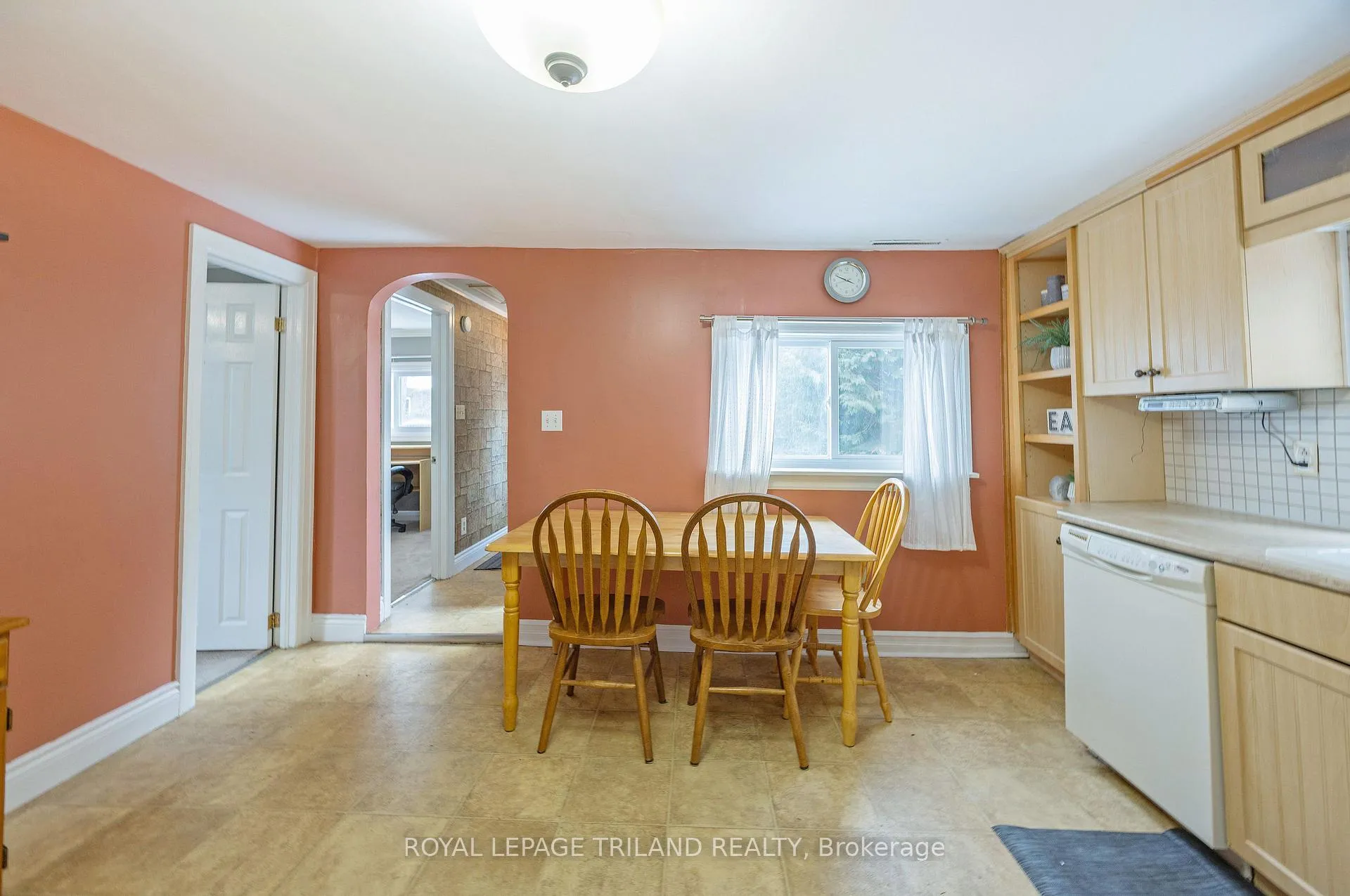Photo 24 of 136 St George Street, Central Elgin, Lynhurst — HOMEH