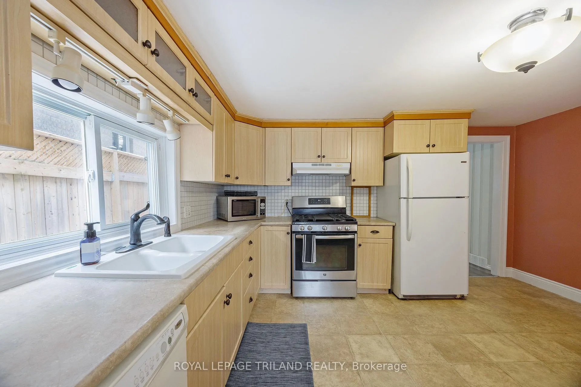 Photo 28 of 136 St George Street, Central Elgin, Lynhurst — HOMEH