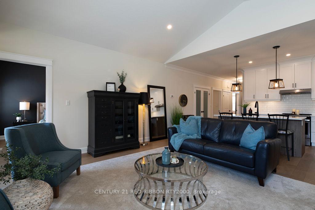 Photo 6 of Unit 40, 159 Collins Way, Strathroy-Caradoc, SE — HOMEH