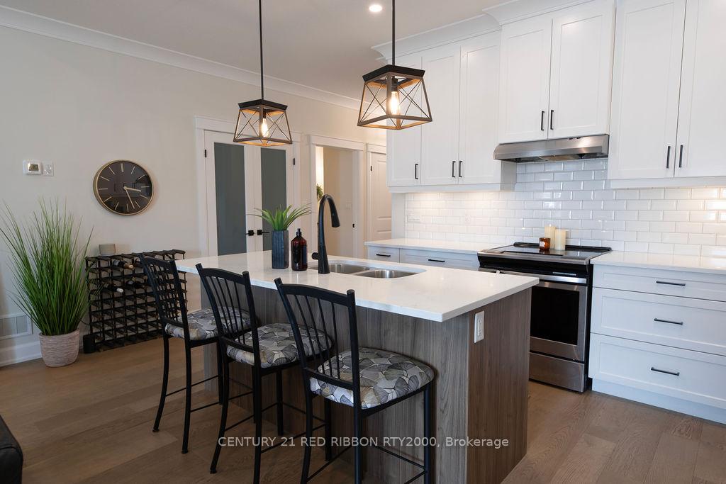 Photo 9 of Unit 40, 159 Collins Way, Strathroy-Caradoc, SE — HOMEH