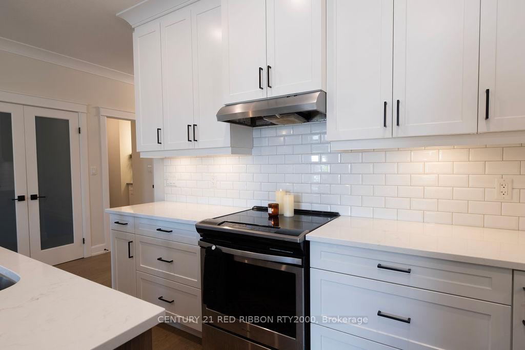 Photo 11 of Unit 40, 159 Collins Way, Strathroy-Caradoc, SE — HOMEH