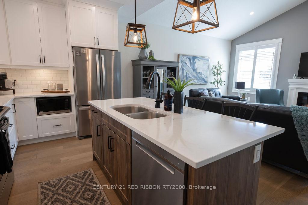 Photo 13 of Unit 40, 159 Collins Way, Strathroy-Caradoc, SE — HOMEH