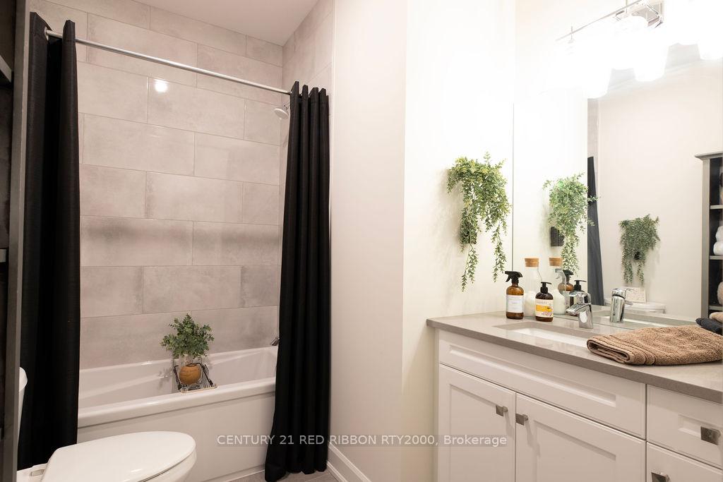 Photo 24 of Unit 40, 159 Collins Way, Strathroy-Caradoc, SE — HOMEH