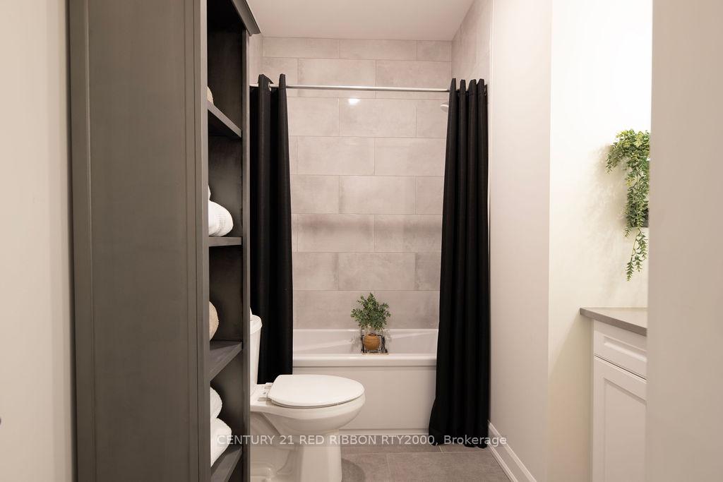 Photo 25 of Unit 40, 159 Collins Way, Strathroy-Caradoc, SE — HOMEH