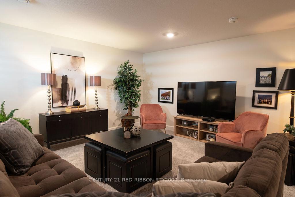 Photo 27 of Unit 40, 159 Collins Way, Strathroy-Caradoc, SE — HOMEH