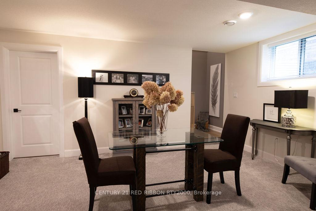 Photo 32 of Unit 40, 159 Collins Way, Strathroy-Caradoc, SE — HOMEH
