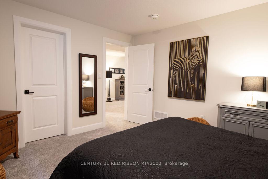 Photo 34 of Unit 40, 159 Collins Way, Strathroy-Caradoc, SE — HOMEH