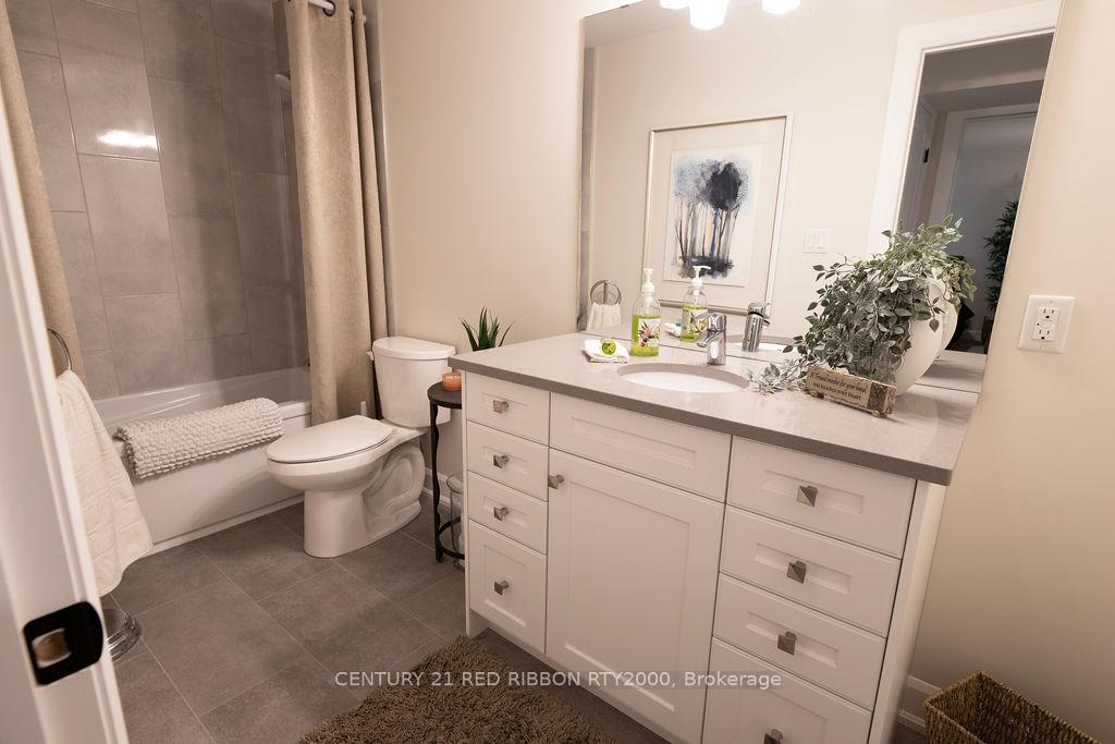 Photo 35 of Unit 40, 159 Collins Way, Strathroy-Caradoc, SE — HOMEH
