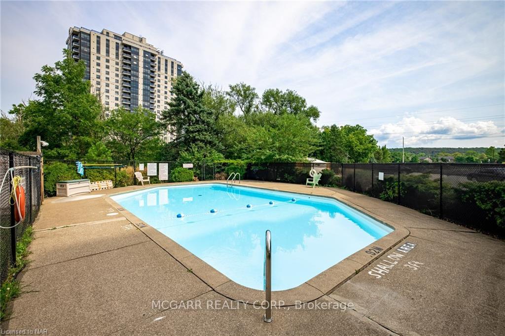 Photo 15 of Unit 909, 215 Glenridge Avenue E, St. Catharines, Glendale/Glenridge — HOMEH