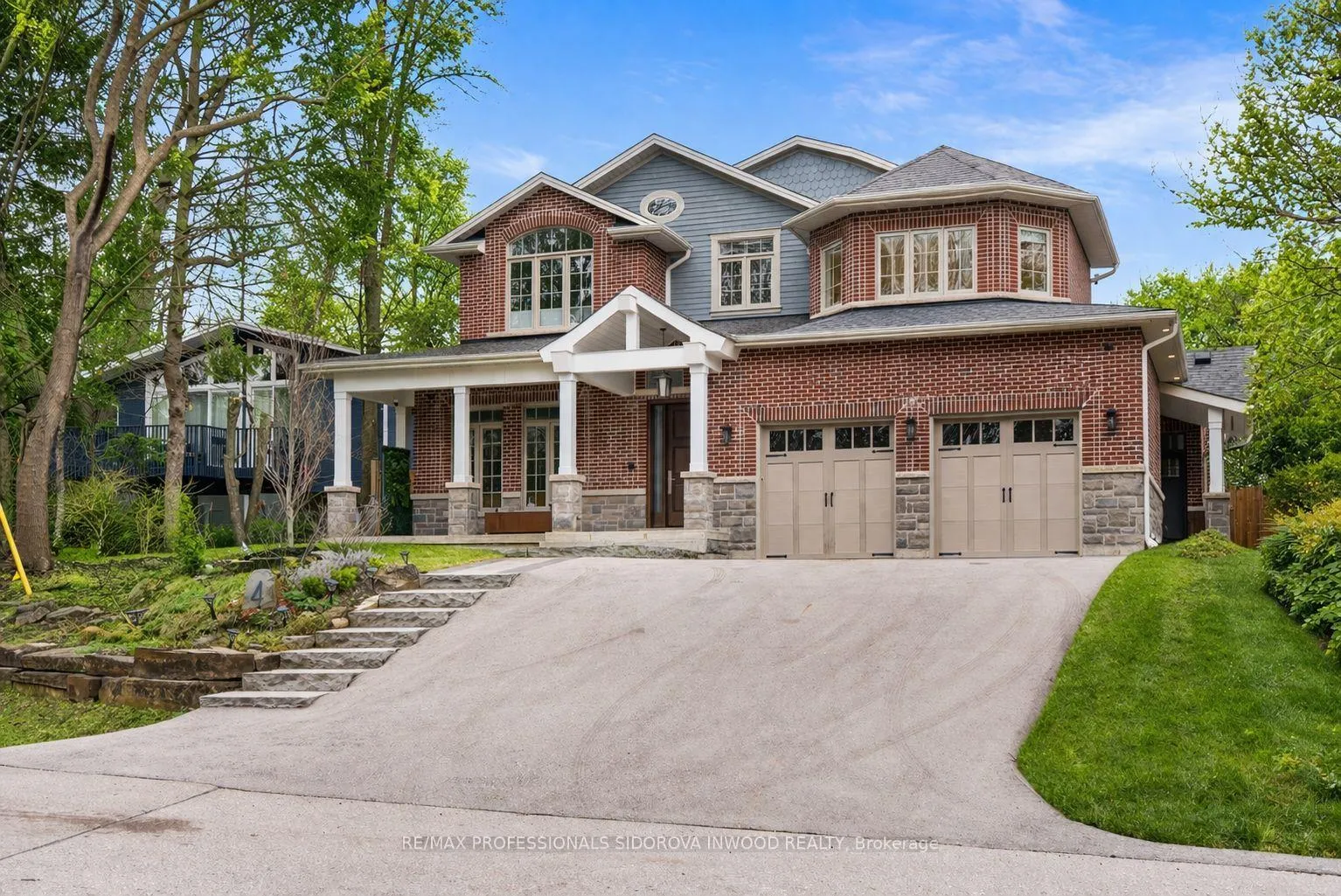 Photo 3 of 4 Tanglewood Terrace, Etobicoke, Stonegate-Queensway — HOMEH