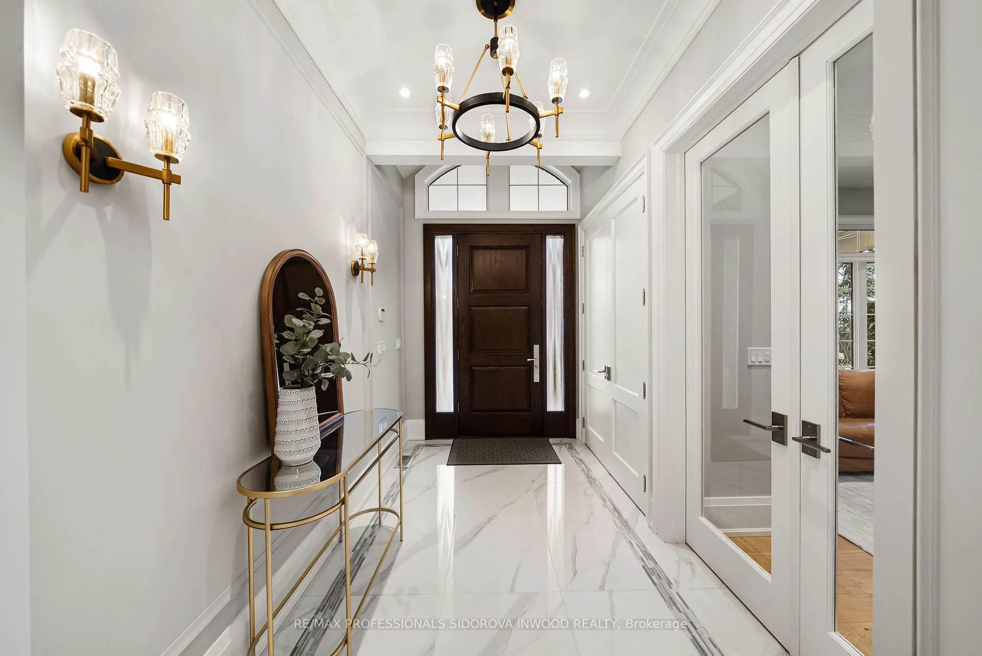 Photo 5 of 4 Tanglewood Terrace, Etobicoke, Stonegate-Queensway — HOMEH