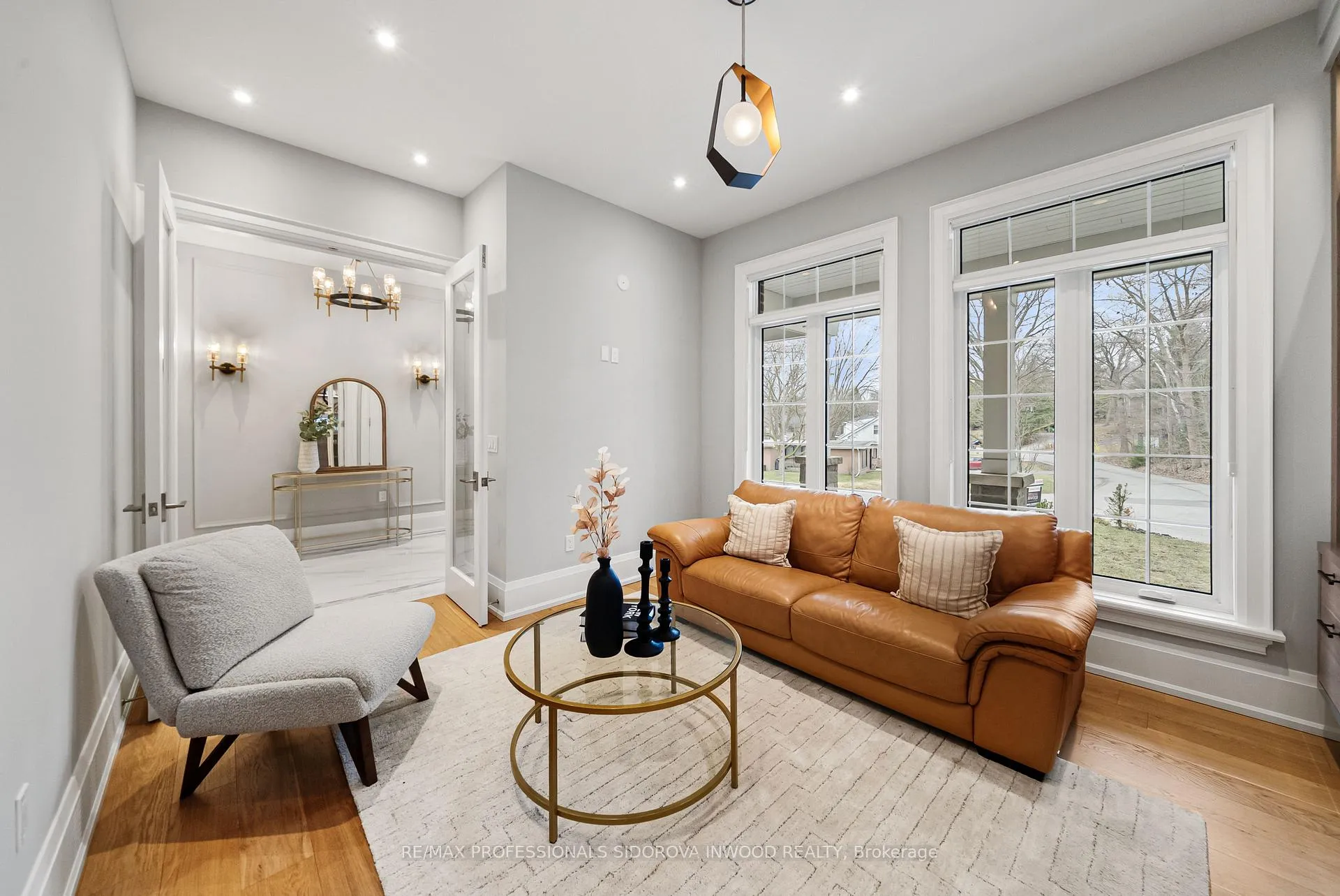 Photo 9 of 4 Tanglewood Terrace, Etobicoke, Stonegate-Queensway — HOMEH